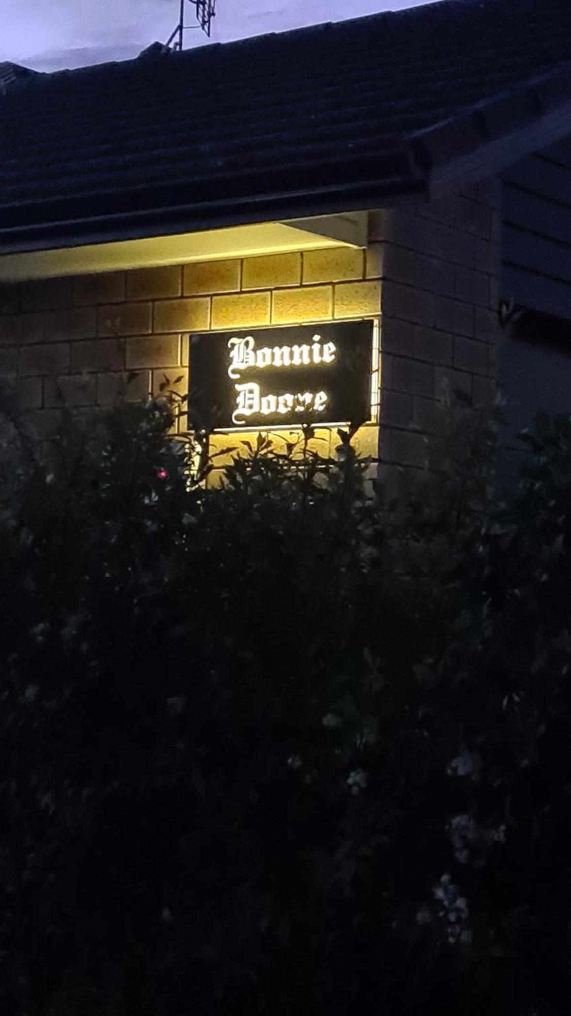 Bonnie Doone Hotel Te Awamutu Ngoại thất bức ảnh